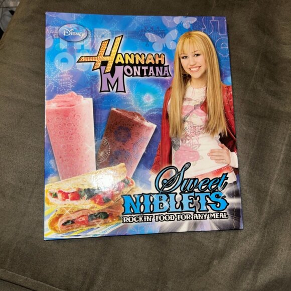 SOLD Hannah Montana: Sweet Niblets Cook / Recipe Book 2008 Vintage Disney Channe - Picture 1 of 7